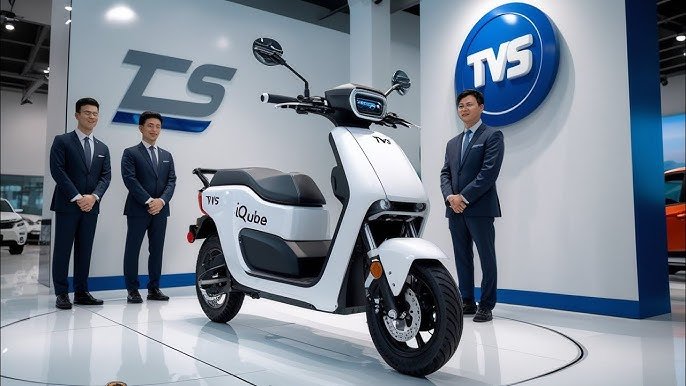 TVS iQube Hybrid, TVS iQube Hybrid Launched, Dual Fuel Scooter, 75 KMPL Scooter, 210 KM Electric Range, Hybrid Scooter India, TVS iQube Features, TVS iQube Price, Best Mileage Scooter, Petrol + Electric Scooter, TVS New Launch